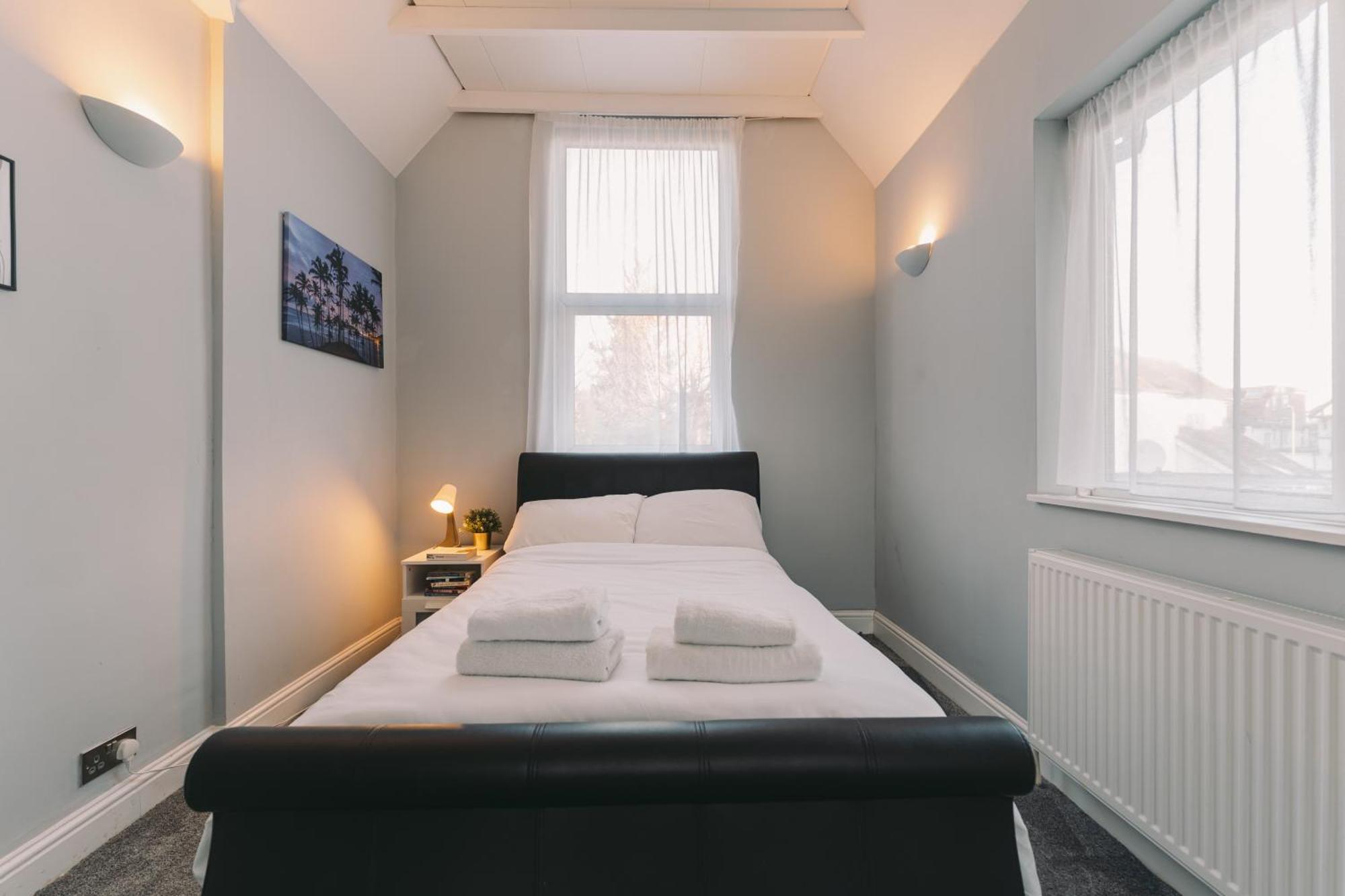 Modern Flat By The Underground. Apartment London Bagian luar foto