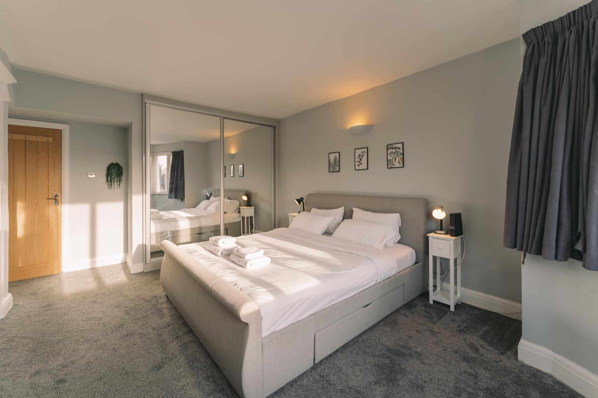 Modern Flat By The Underground. Apartment London Bagian luar foto